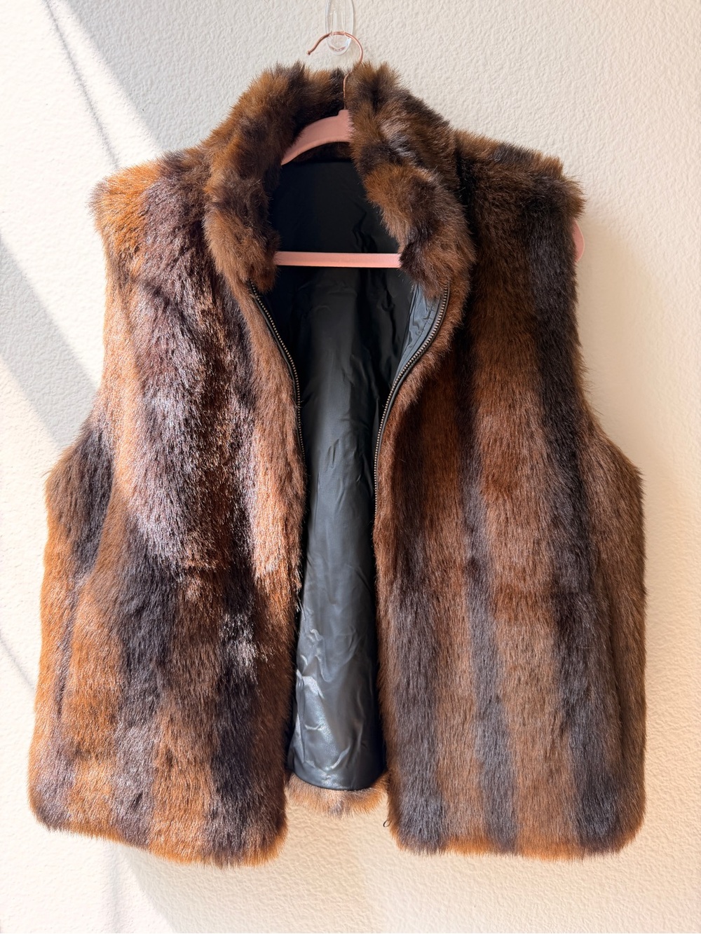COACO New York Brown Faux Fur Vest Full Zip Mob Wife Quiet Luxury Fall Capsule M